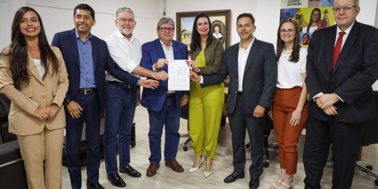 Gregória Benário garante desburocratização e celeridade na abertura de empresas na Paraíba