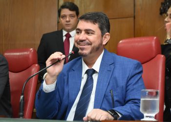 Atendendo requerimento de Dinho, Prefeitura abre Refis para débitos municipais com desconto em multas e juros