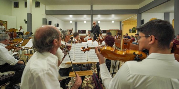 OSPB nos Bairros: Orquestra Sinfônica da Paraíba apresenta concerto na Igreja Cidade Viva