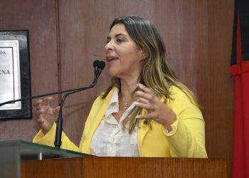 Vereadora de João Pessoa pede apreciação de projeto de incentivo a adoção legal