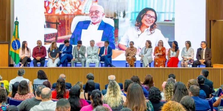 Lula: “Até 31 de dezembro de 2026, nós vamos acabar com a fome nesse país”