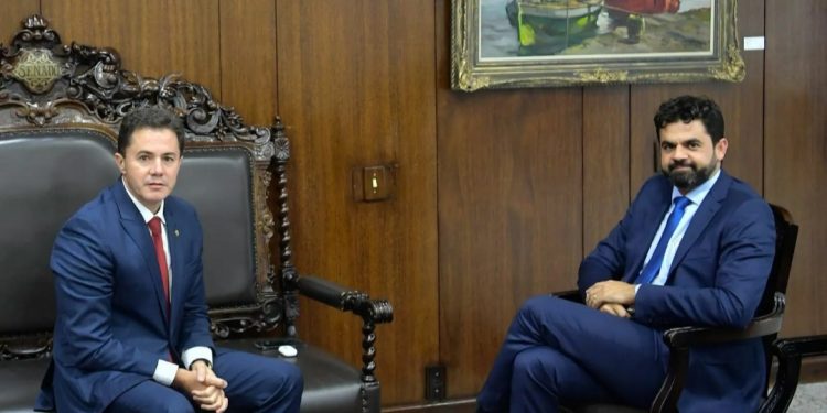 Prefeitos de Pedras de Fogo e São Bento agradecem recursos do Senador Veneziano para obras e ações nas cidades