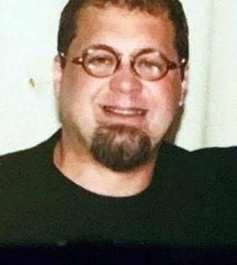 Morre o jornalista Alexandre Torres, aos 70 anos