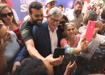 Governador destaca ações de valorização e parabeniza servidores públicos pelos serviços prestados aos paraibanos
