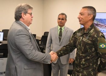Governador recebe novo comandante do 1º Grupamento de Engenharia e discute parcerias para obras de infraestrutura