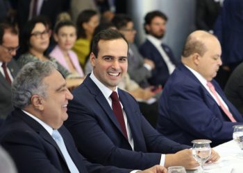 Lucas Ribeiro lidera missão oficial à China visando ampliar parcerias comerciais e atrair novos investimentos na área da saúde