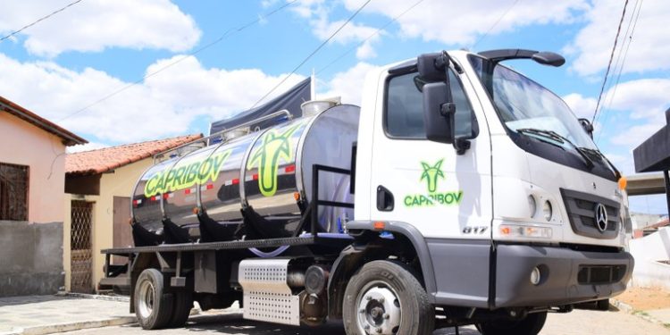 Equipamentos entregues pelo Governo da Paraíba triplicam capacidade de beneficiamento de leite de cabra em Cabaceiras