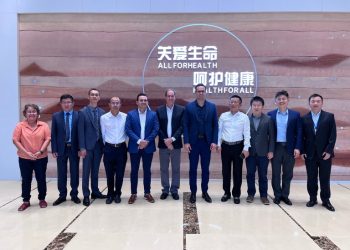 Na China, Lucas Ribeiro articula acordos comerciais com grupos farmacêuticos