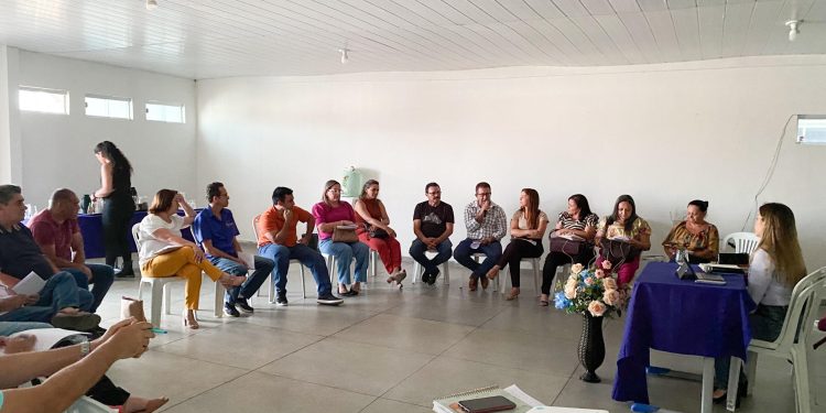 Prefeita Anna Lorena e secretários municipais realizam reunião estratégica de planejamento