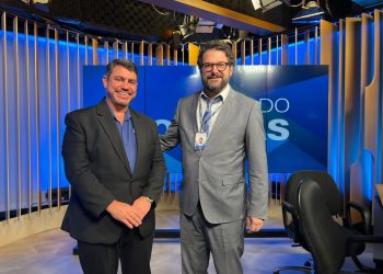 Em Brasília, presidente da CMJP amplia cooperação com rede legislativa de Comunicação