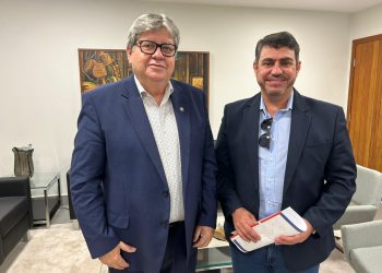 Dinho é recebido por João Azevêdo, apresenta propostas para recuperação econômica do Centro Histórico e recebe aceno positivo