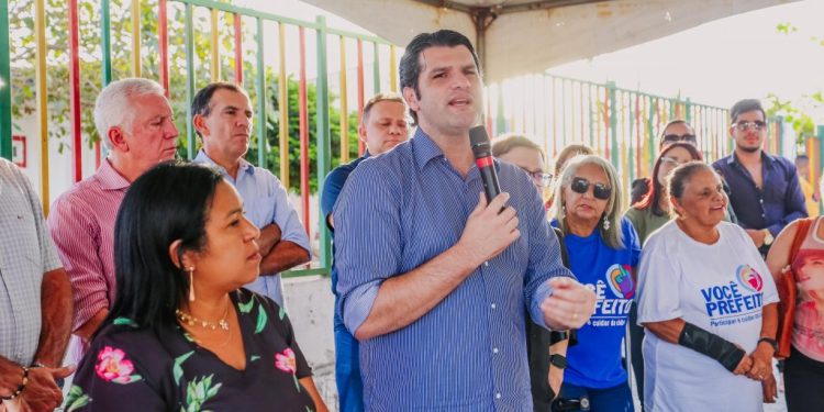 Leo Bezerra entrega 44ª via pavimentada, com drenagem e acessibilidade na região do Bairro das Indústrias