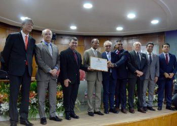 Presidente do TJPB, João Benedito da Silva, recebe título de cidadão pessoense