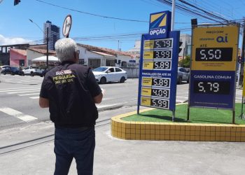 Procon-JP registra que a gasolina comum tem preço médio de R$ 5,781 na Capital