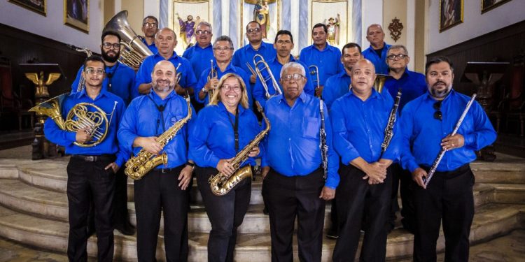Banda de Coreto é atração do projeto Música na Catedral nesta sexta-feira