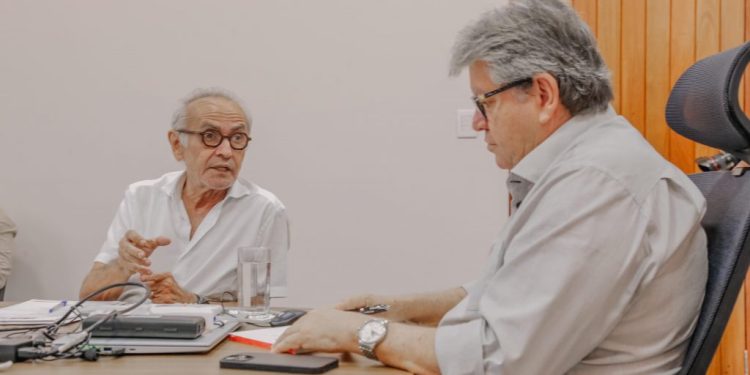 Prefeitura inicia planejamento de intervenções no Centro Histórico em parceria com o Governo do Estado