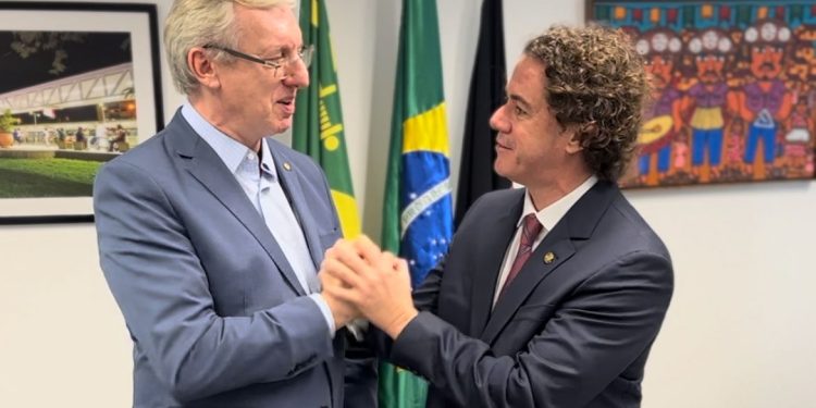 No aniversário de Campina Grande, Veneziano assegura R$ 13 milhões junto à Finep para a reestruturação do Parque Tecnológico da UFCG