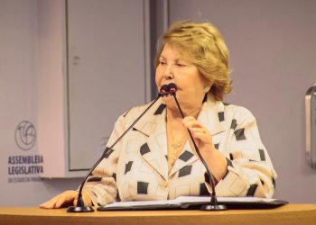 Francisca Motta reivindica ao Estado Escritório Social no Sertão