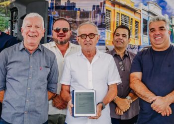 Prefeito autoriza obras no Bessa, Brisamar, Jardim Oceania e João Agripino, que terão 100% das ruas pavimentadas