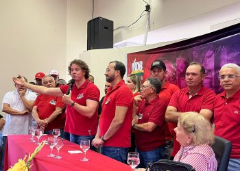 Veneziano participa de convenção que reconduziu Benjamin Maranhão à presidência do MDB e o lançou pré-candidato a prefeito de Araruna