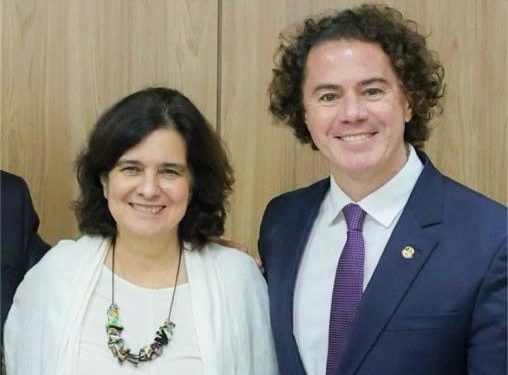 Em audiência, Ministra da Saúde expõe a Veneziano preocupação com PEC que permite venda de sangue humano no Brasil