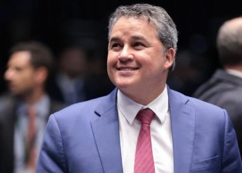 Desoneração da folha: “É a garantia de milhões de empregos”, celebra Efraim, autor do projeto