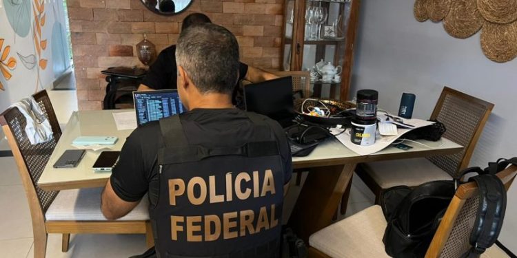 Operação da PF mira advogados e servidores suspeitos de fraude de R$ 13 milhões na Previdência