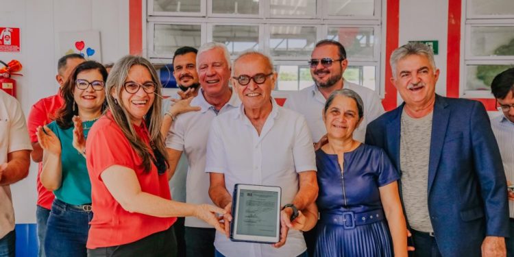 Cícero Lucena anuncia construção de 12 novas escolas na Capital