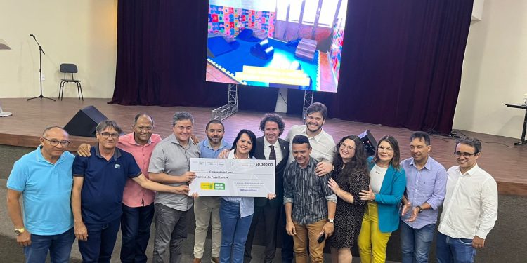 Com emendas de Veneziano, Bruno entrega recursos a entidades filantrópicas de Campina Grande