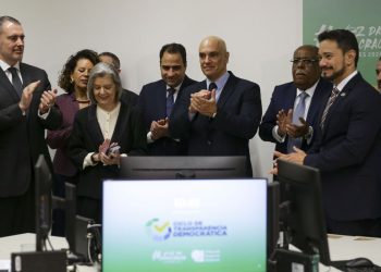 TSE abre código-fonte de urna eletrônica para as eleições de 2024