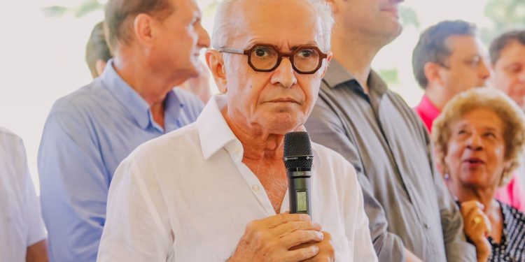 Cícero concede folga no dia do aniversário aos servidores de João Pessoa