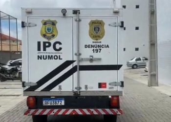 Mãe mata filha de 1 ano a facadas após marido pedir a separação