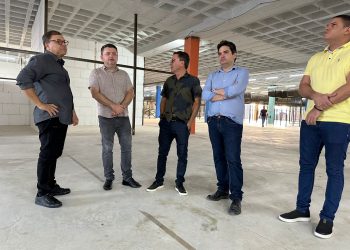 Murilo Galdino enaltece projeto BR Polo Shopping durante visita às instalações