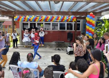 Centro de Atendimento ao Autista implanta escola de musicalização e promove festa do Dia das Crianças
