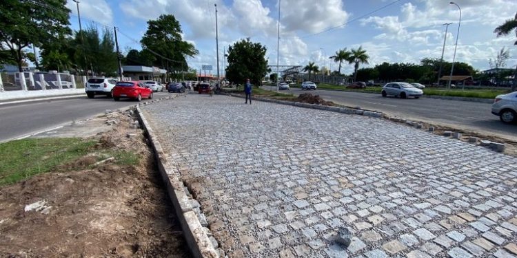 Obras do viaduto de Água Fria interditam a segunda faixa da BR-230 próximo à Ceasa