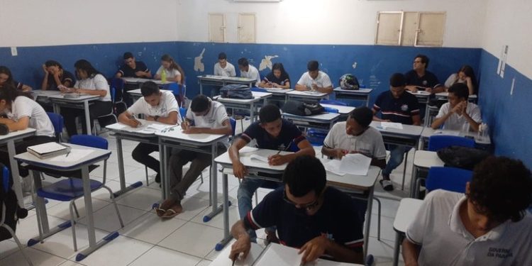 Governo da Paraíba conclui avaliações em 1.700 escolas e impulsiona ações pedagógicas para aperfeiçoar ensino