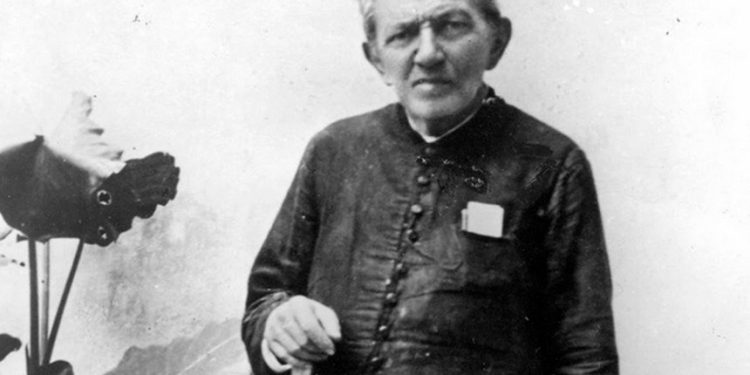 Padre Cícero é incluído entre os heróis e heroínas da pátria