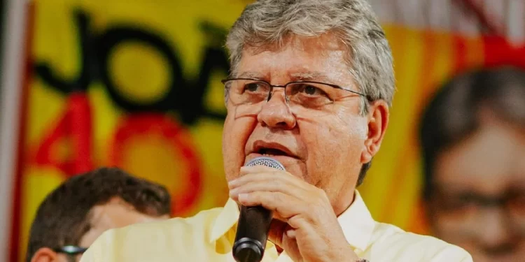 João Azevêdo celebra 1 ano de reeleição: “a Paraíba me deu a honra de seguir cuidando do nosso estado”