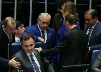 Senado aprova desoneração da folha de pagamentos de 17 setores