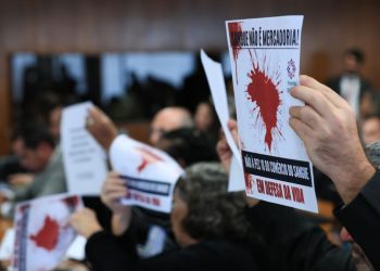 CCJ do Senado aprova PEC que permite comercialização de plasma humano