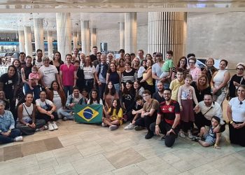 Solidariedade e rapidez: Governo Federal já resgatou mais de 700 brasileiros da zona de conflito