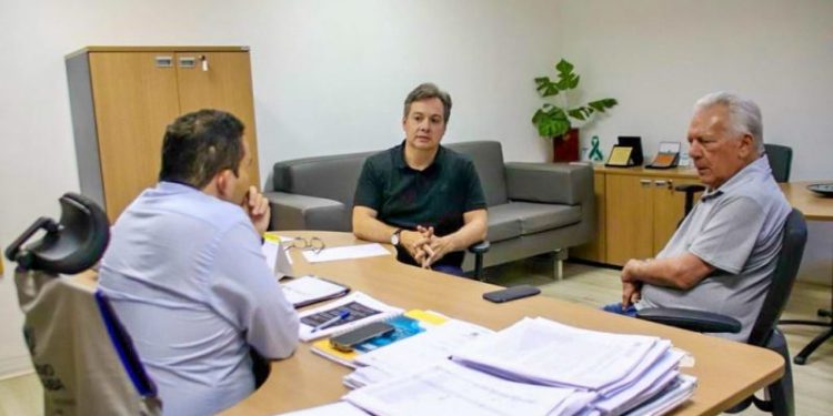 Amigos? Júnior Araújo e José Aldemir cumprem agenda conjunta