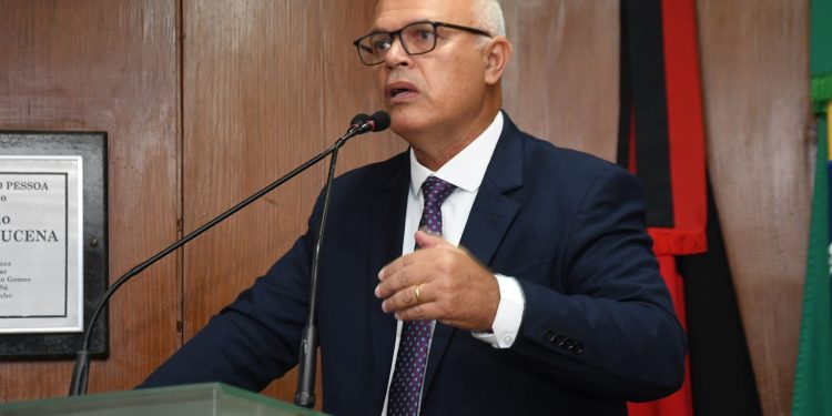 Vereador sugere que secretarias municipais e estaduais voltem a ter sede no Centro