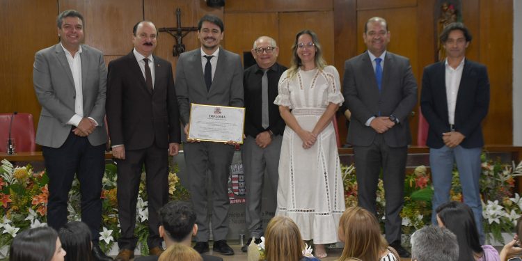 Secretário de Saúde recebe cidadania pessoense