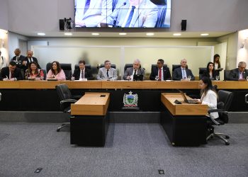 Sessão conjunta da CMJP e ALPB comemoram 90 anos do CONFEA e 55 anos do CREA-PB