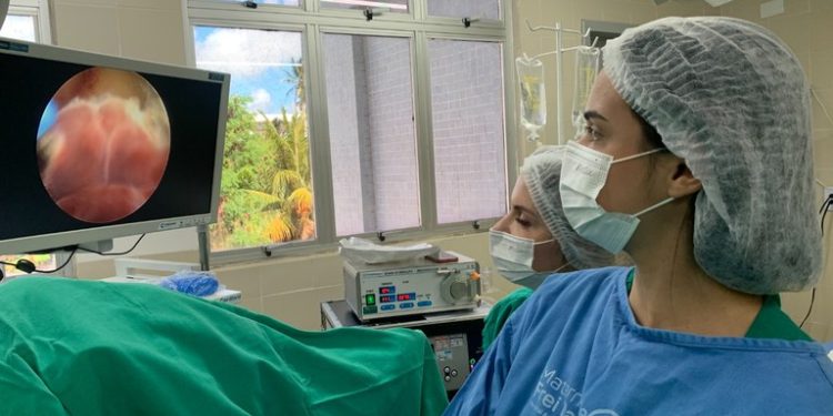 Maternidade Frei Damião realiza primeiras histeroscopias cirúrgicas e amplia assistência de saúde na rede estadual