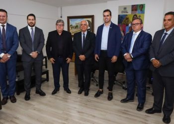 João Azevêdo recebe governador em exercício do Piauí e dialoga sobre potenciais econômicos do Nordeste