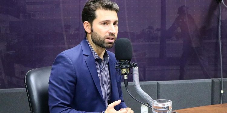 Michel Henrique diz que rompimento político com a prefeita de Monteiro “foi um livramento”