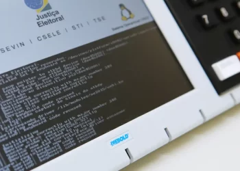 TSE inicia teste público das urnas eletrônicas para eleições de 2024