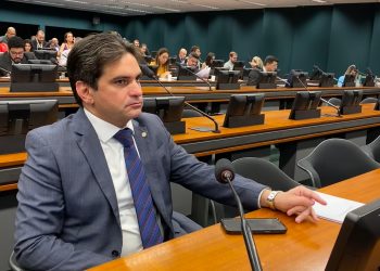 Murilo Galdino destaca aprovação de projeto de hidrogênio verde como marco para a energia limpa